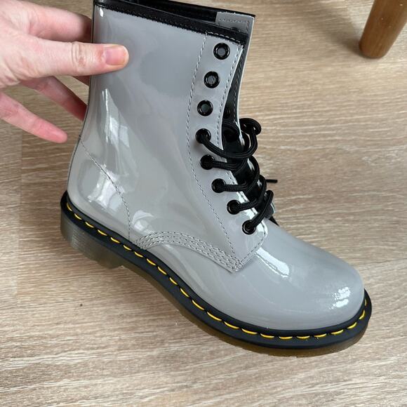 Dr Martens 1460 WOMEN'S PATENT LEATHER LACE UP BOOTS size US 7 NWT - Picture 9 of 14